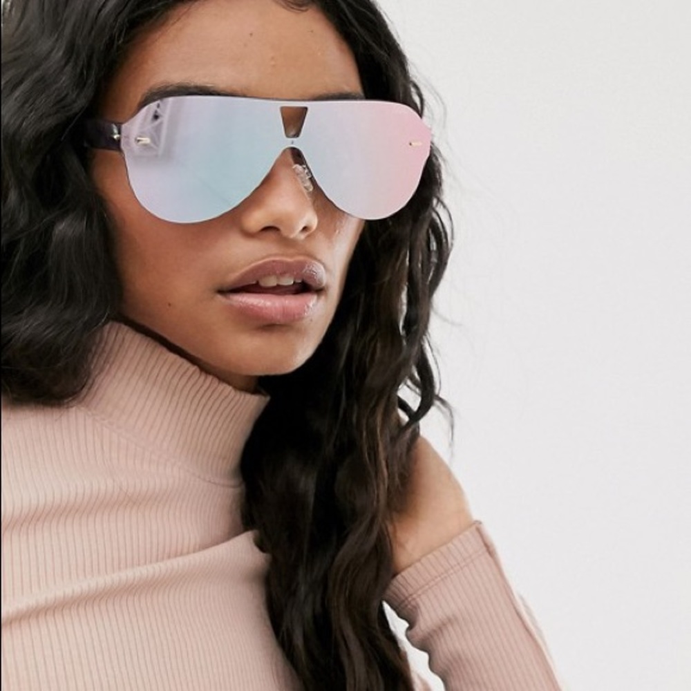 Quay Stay Afloat Sunglasses